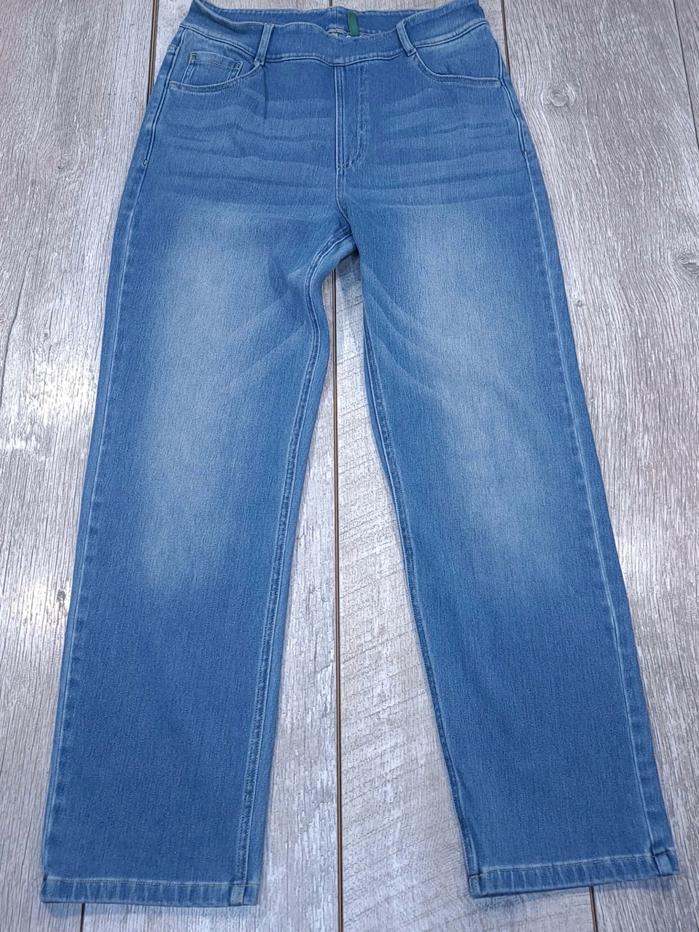 Halara women’s stretchwaist straight medium petite
